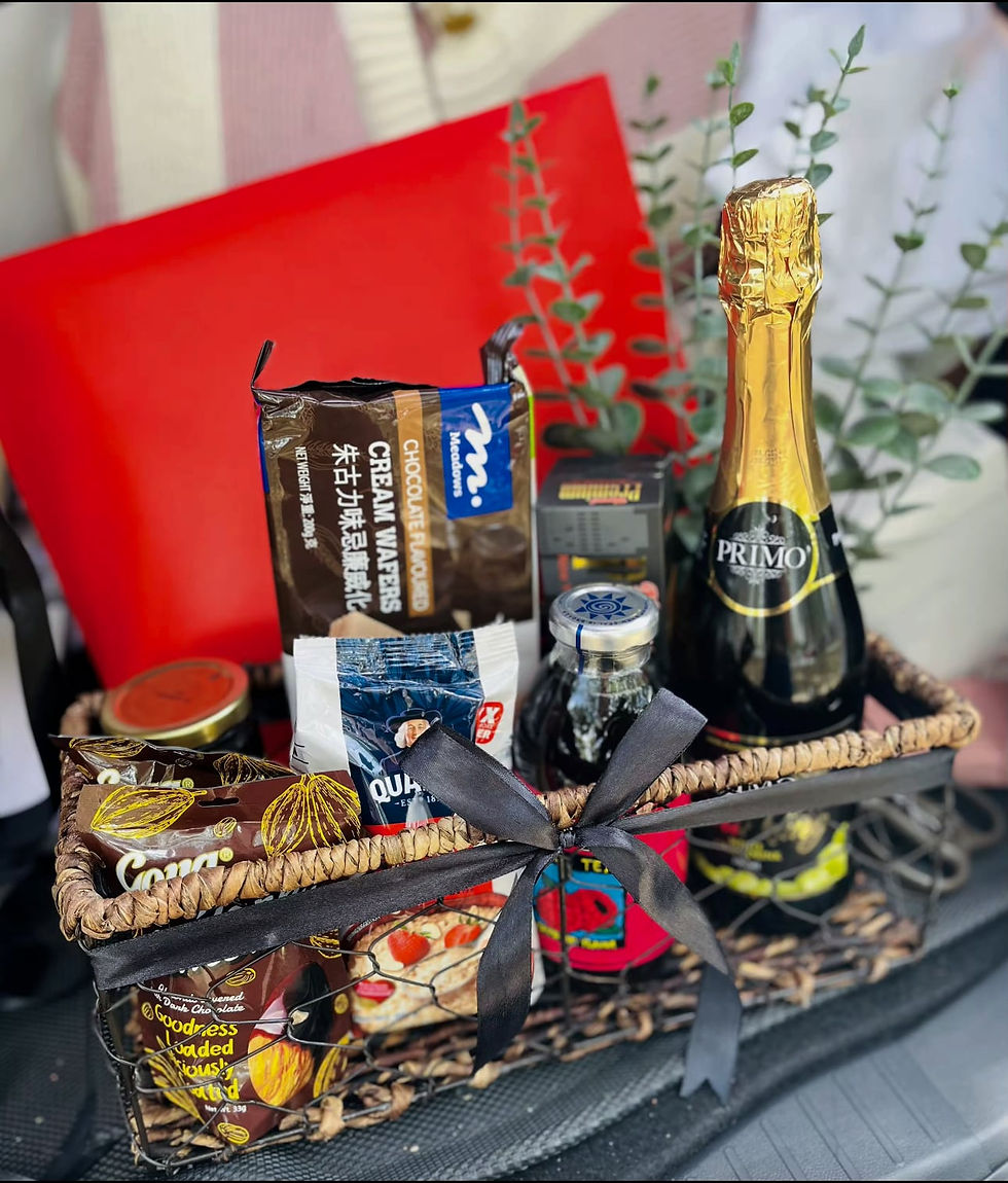 Chickenwire Tray gift tray by beauty salon