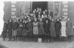 Ashland Students1911.jpg