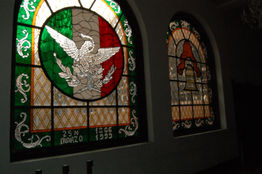 Hermosos vitrales decoran el palacio de gobierno.