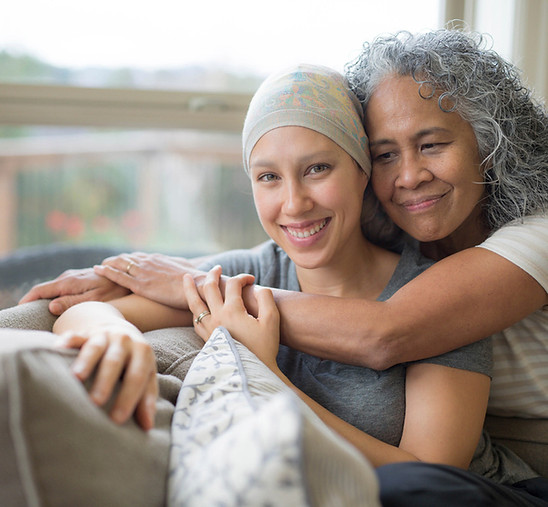 Support for a woman experiencing hair loss during cancer treatment