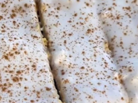 Carrot Cake Bars 🥕🍰