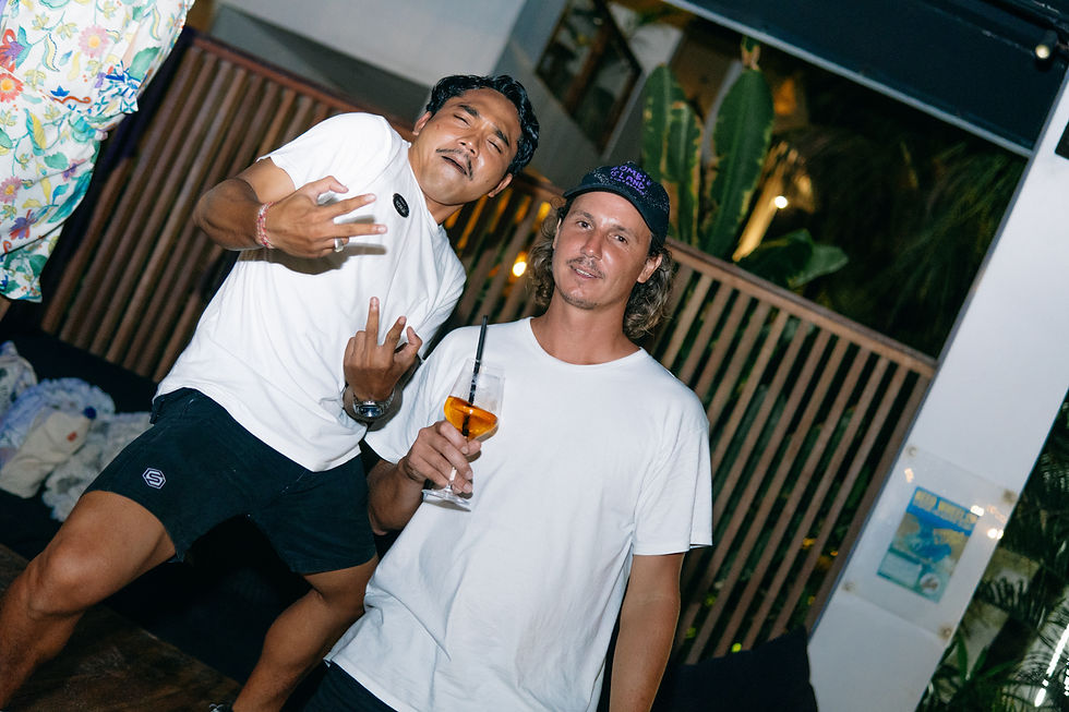 Bartenders at work on Nusa Lembongan