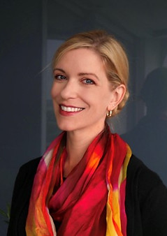 Kerry-headshot-modif.jpg