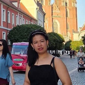Sheryl from Kuwait started a new career in Poland after visa coaching with Muve Global.