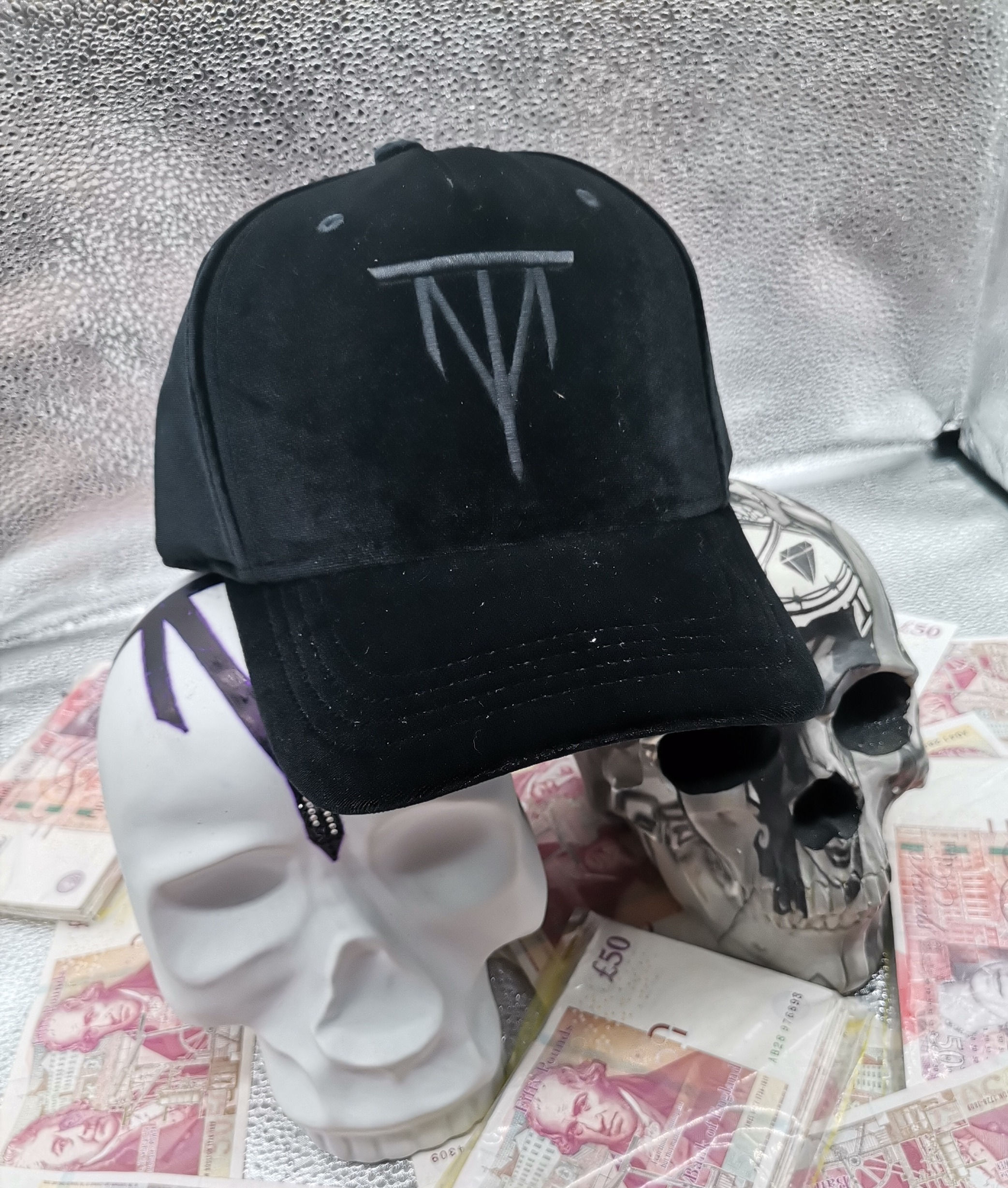 Original Blackonblack Velvet strapback