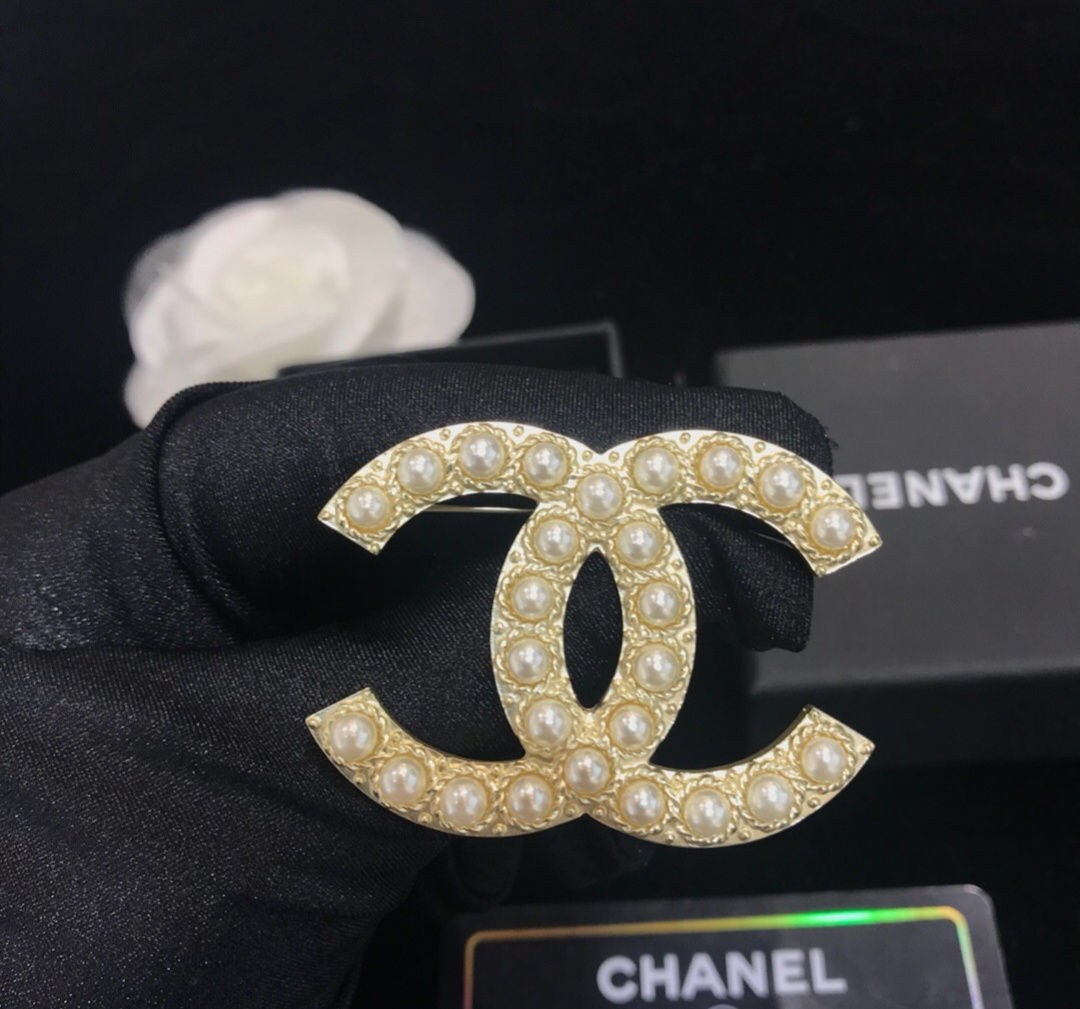 Sur Commande broche chanel