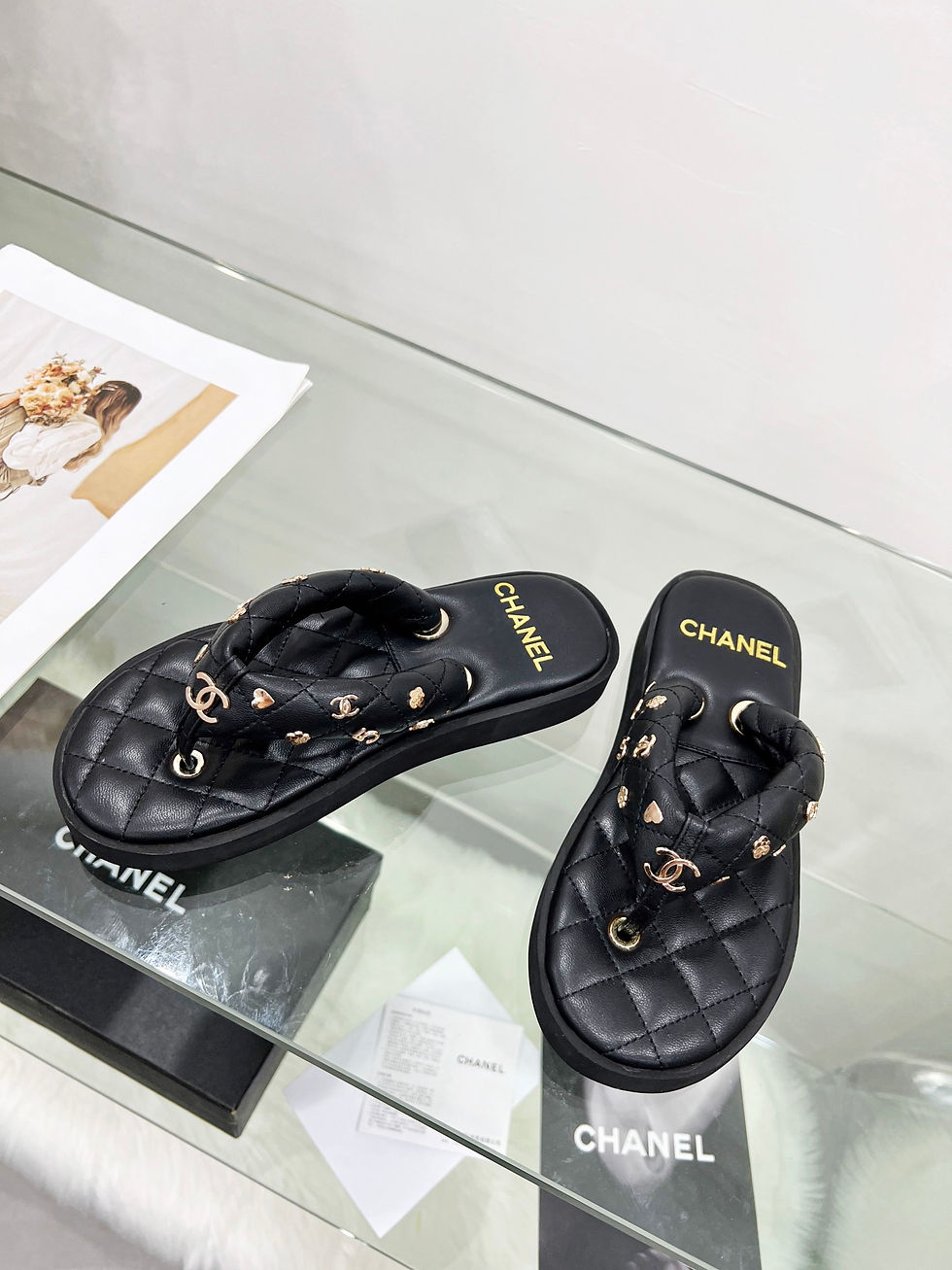Thumbnail: Sur Commande Sandale Chanel en cuir top