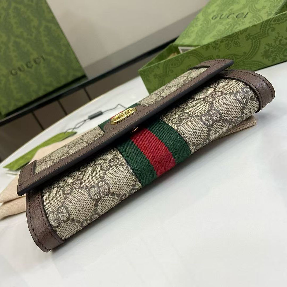 Thumbnail: Sur Commande Portefeuille Gucci en cuir 