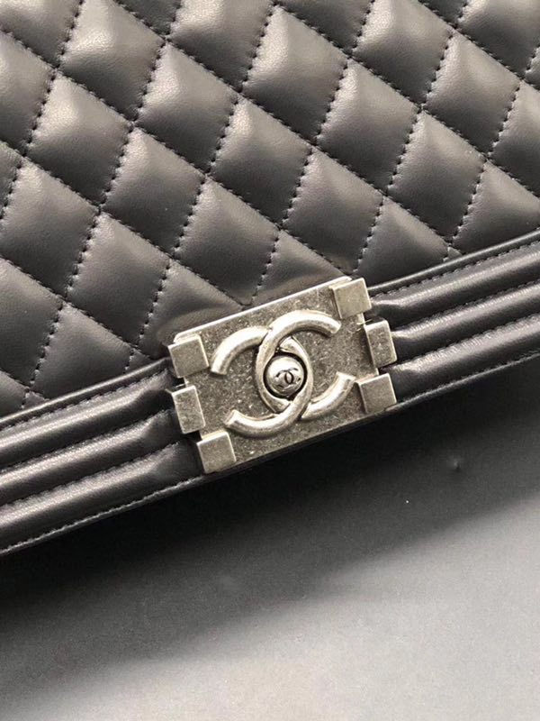 Thumbnail: Sur Commande Sac Chanel En cuir top qualité