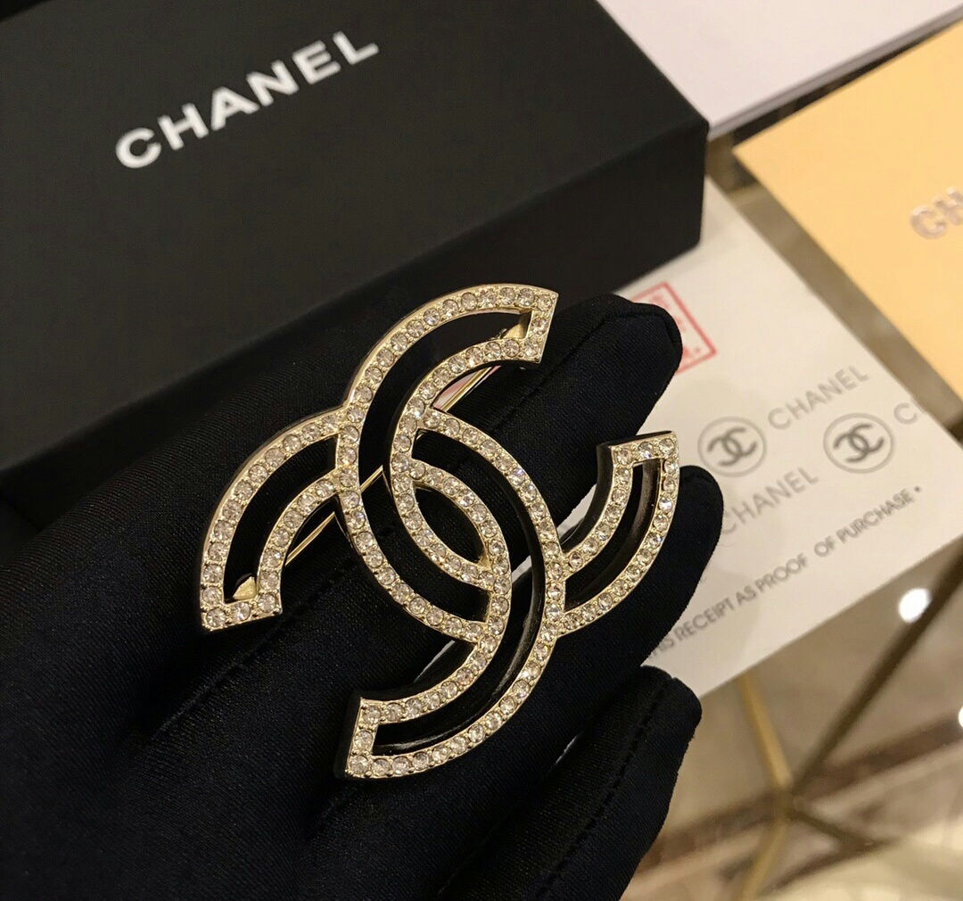 Sur Commande broche chanel