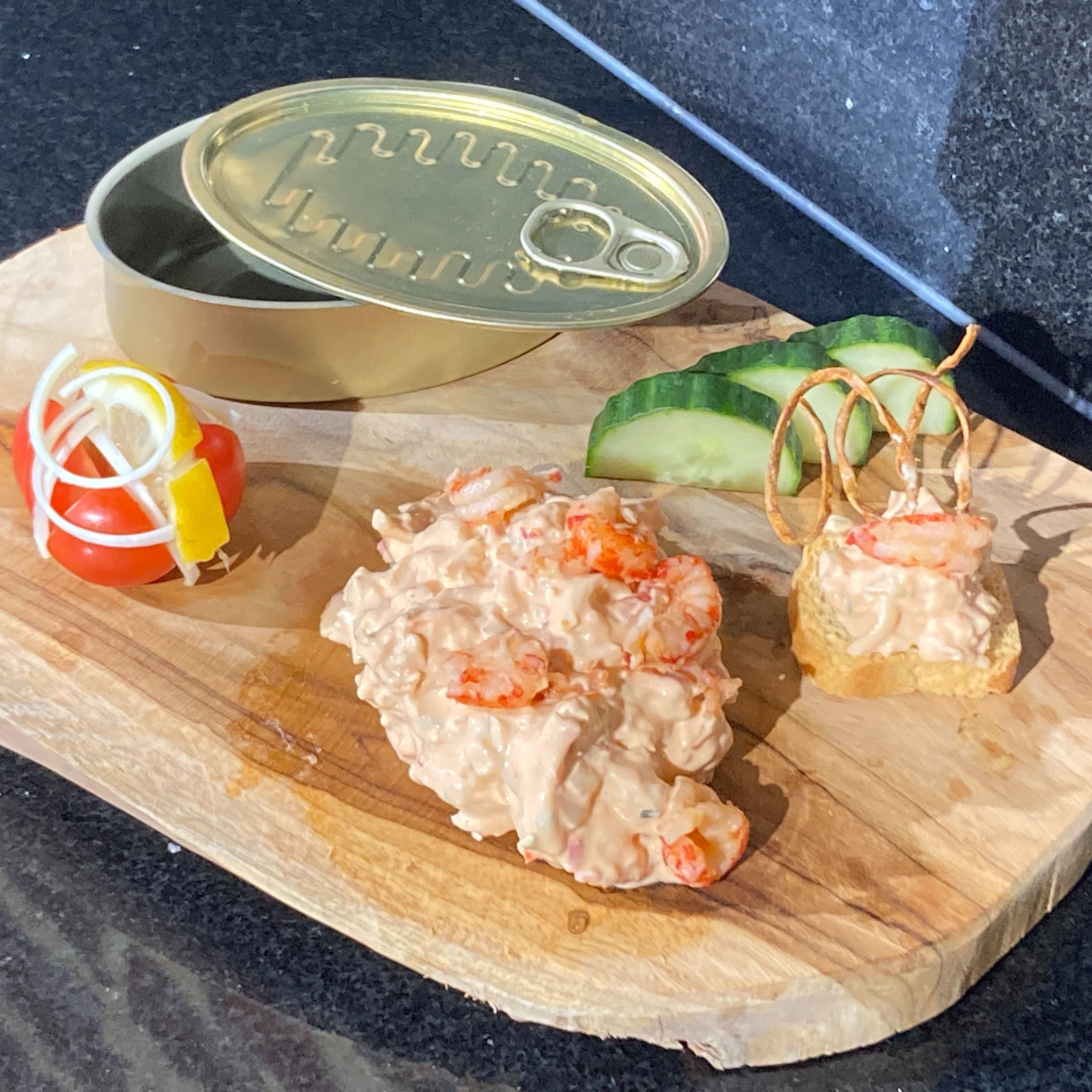 Salade d'écrevisse-surimi