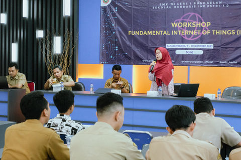 Pelatihan IoT - KMTek