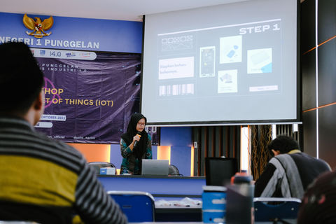 Pelatihan IoT - KMTek