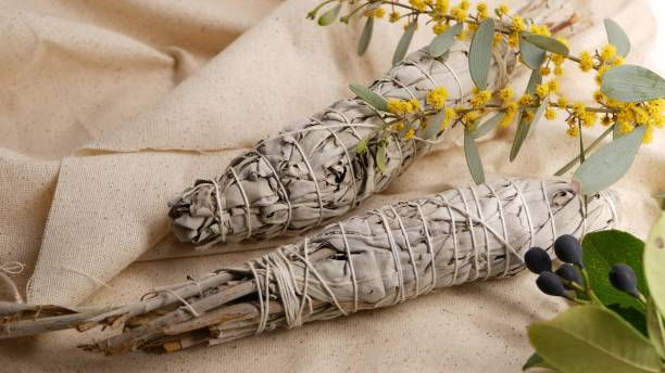 LUX RITUALS: Räuchern im Frühling