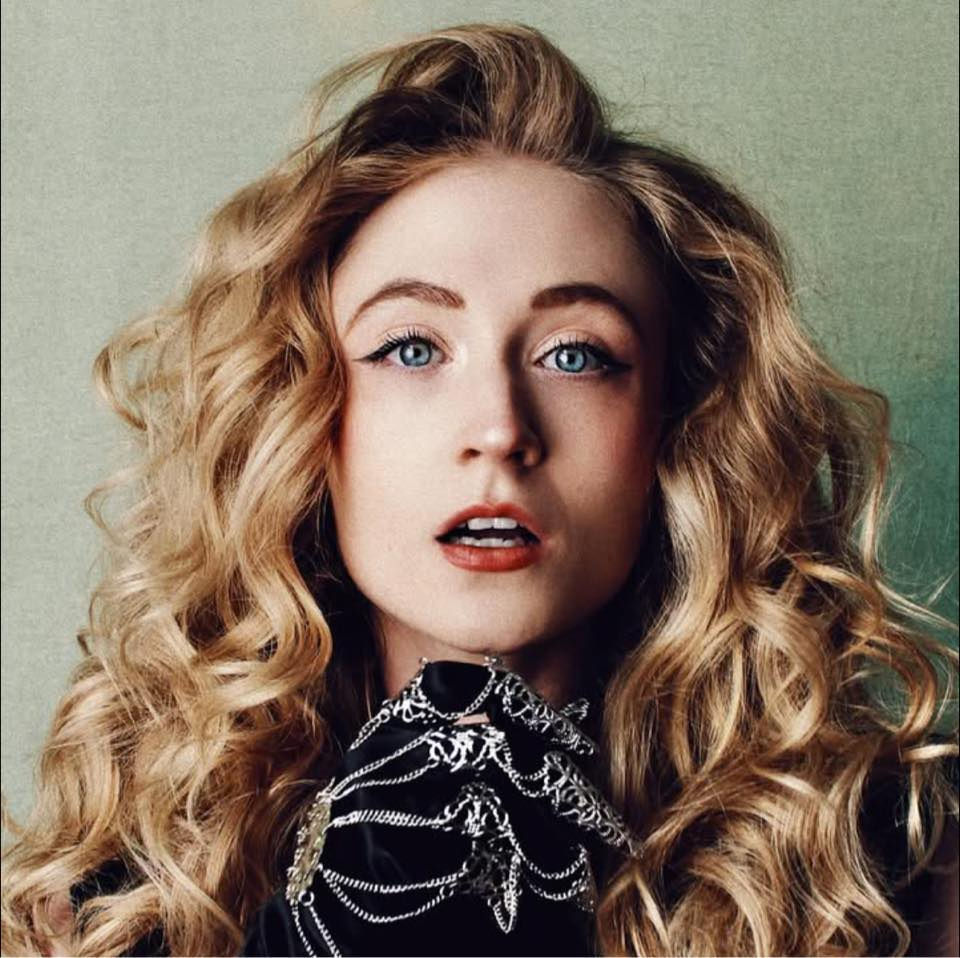 Singers with Unique Voices: Janet Devlin (The Unique Voices Club #36)