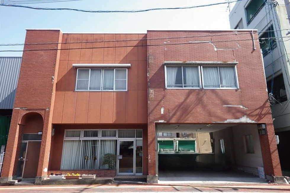 事務所外装リフォーム施工前