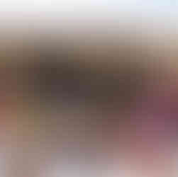 Foto do Team Kloten Holding, Kloten Procurement, Angoplaste, Neonet e Burger Five com as crianças do Lar El Betel