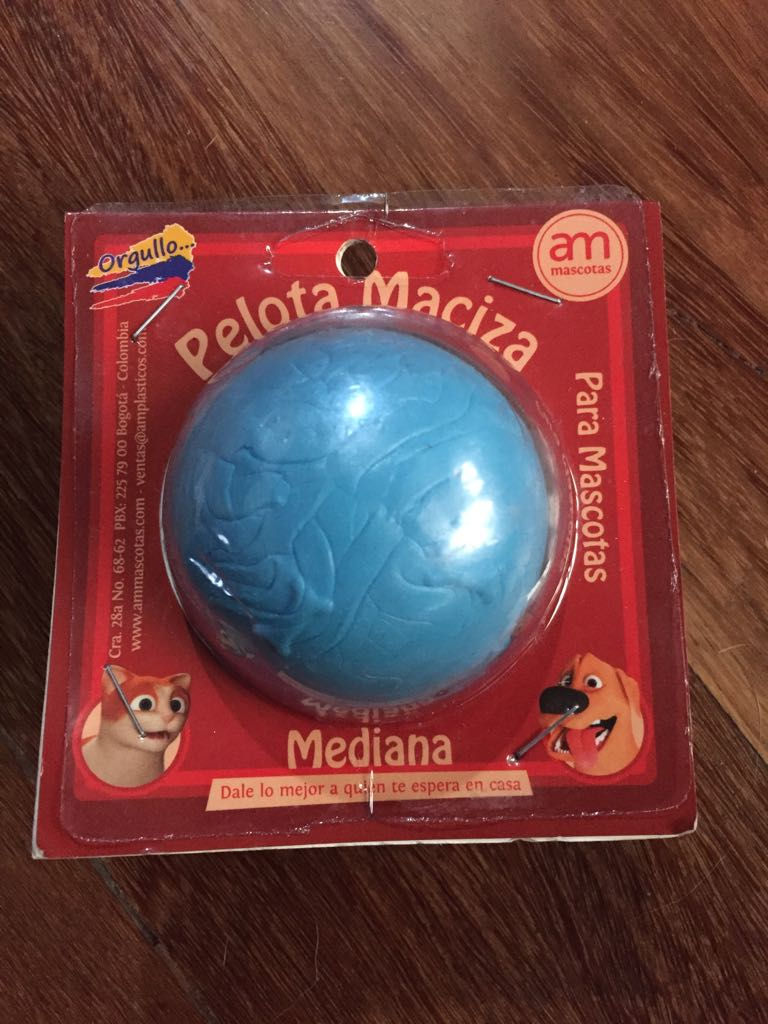 Pelota maciza mediana