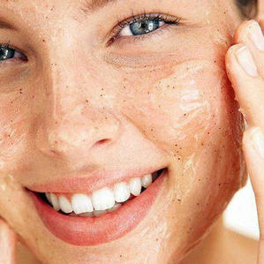 Consejos para Exfoliar la Piel del Rostro