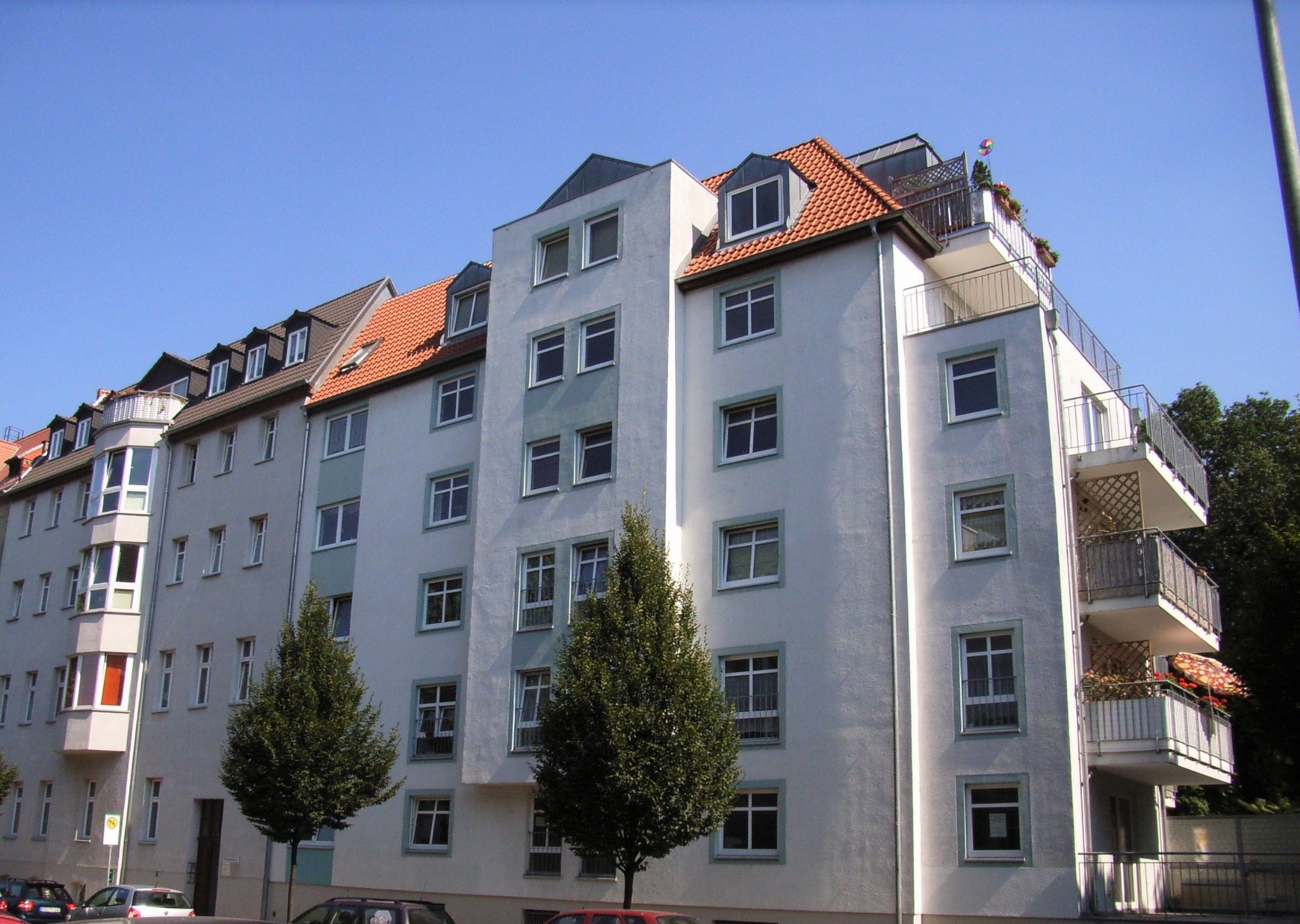 Porsestr. 5 Vorderansicht 01
