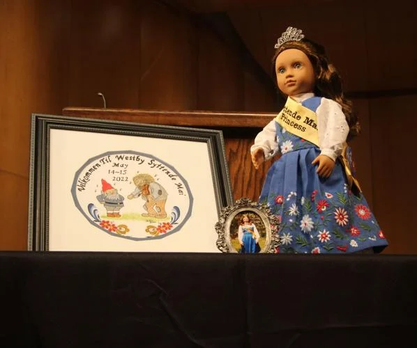 doll & button auction.webp