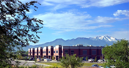 3000_Vista_Way_from_north_w_mountains_small.jpg