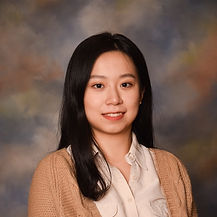 nikkili headshot.jpg