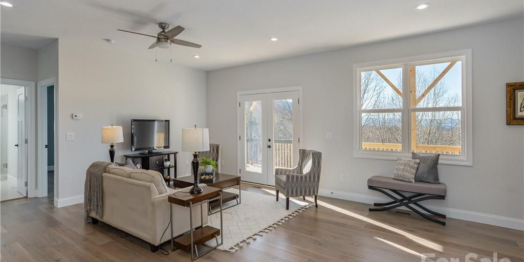 Bright Lower Level Space.jfif