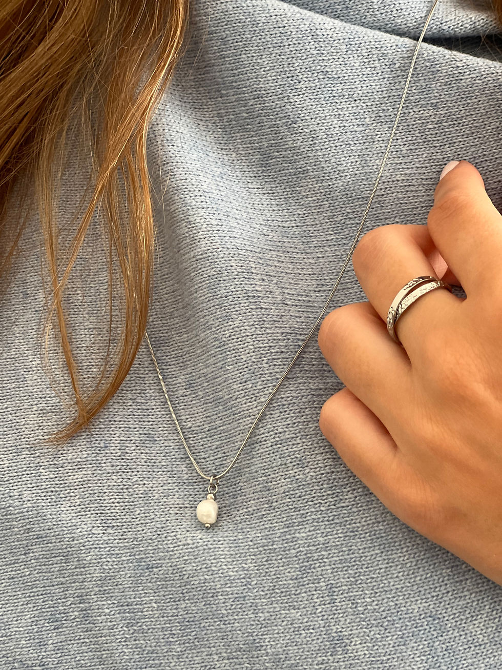 Thumbnail: Silver Pearl Necklace