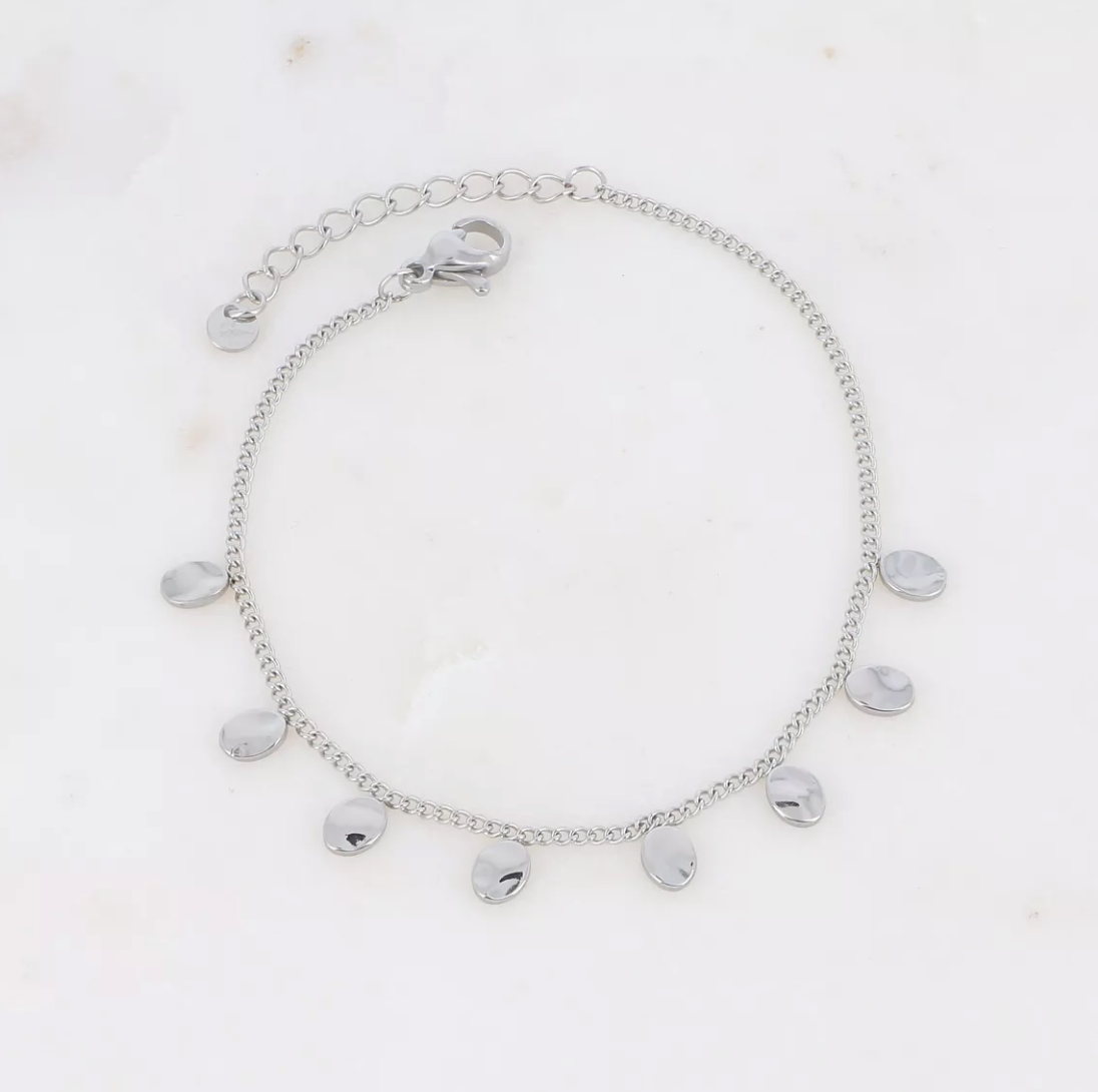 Wavy drop pendant bracelet