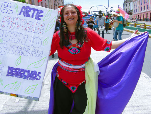 Detrás del telón está la precarización laboral de los artistas y gestores culturales