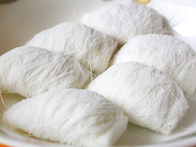 Çince: 龙须酥 (lóngxūsū)