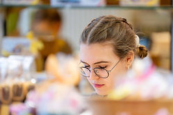 Mitarbeiterin eines Cafés in Bad Oeynhausen