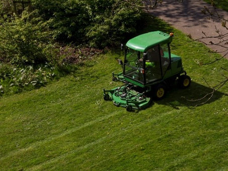 Residential vs. Commercial Lawn Care Services in Edmonton