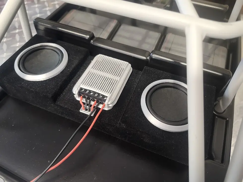 Thumbnail: Sac City Beats Big Daddy Scale Bluetooth Speaker Subwoofer SCX6 JLU Wrangler