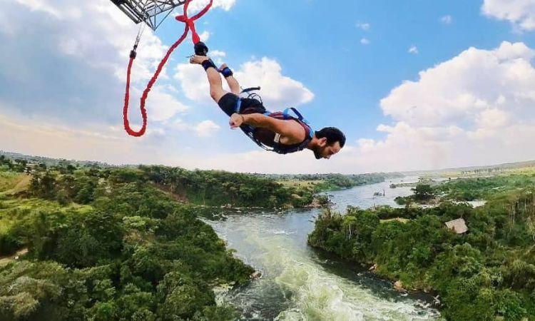 Bungee jumping at the Source of the Nile, Jinja Adventure