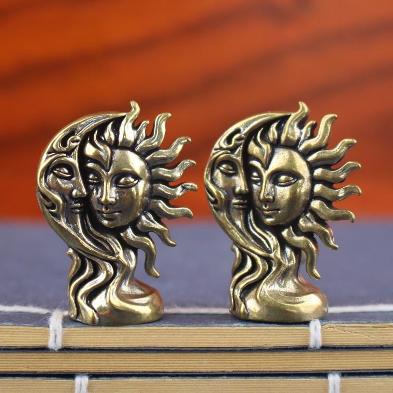 Miniatura: ☀️🌙 Decoração Sol e Lua em Latão