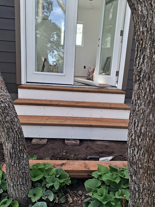 Custom Carpentry.png