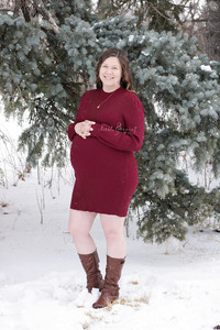 Maternity couple in Lethbridge park