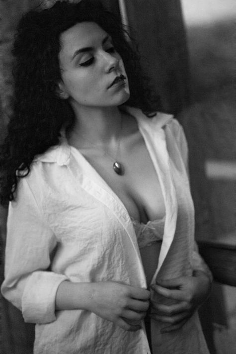 Cliente durante esperienza fotografica boudoir artistica a Roma