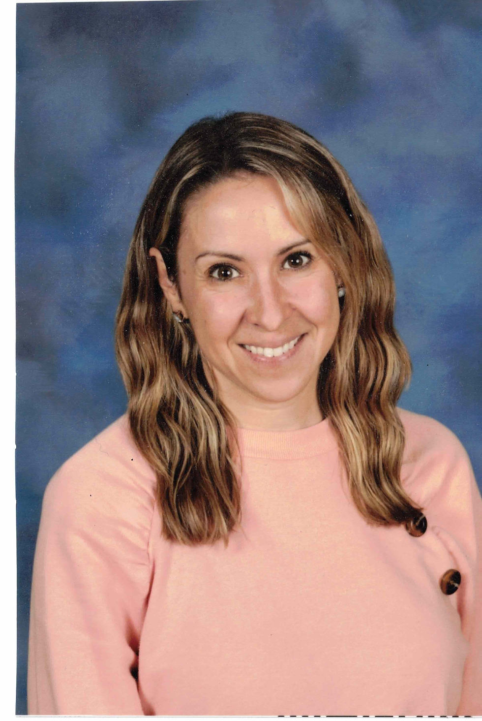 Teacher turns years of classroom experience into YouTube literacy business