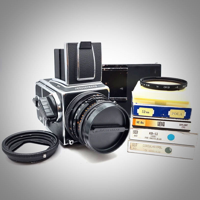 501CM with 80mm f2.8 CFT* Planar lens & A12 later back. Near Exc++