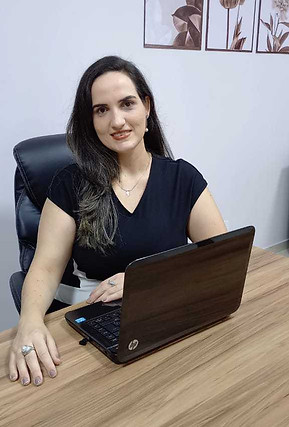 Dra Natália Roque