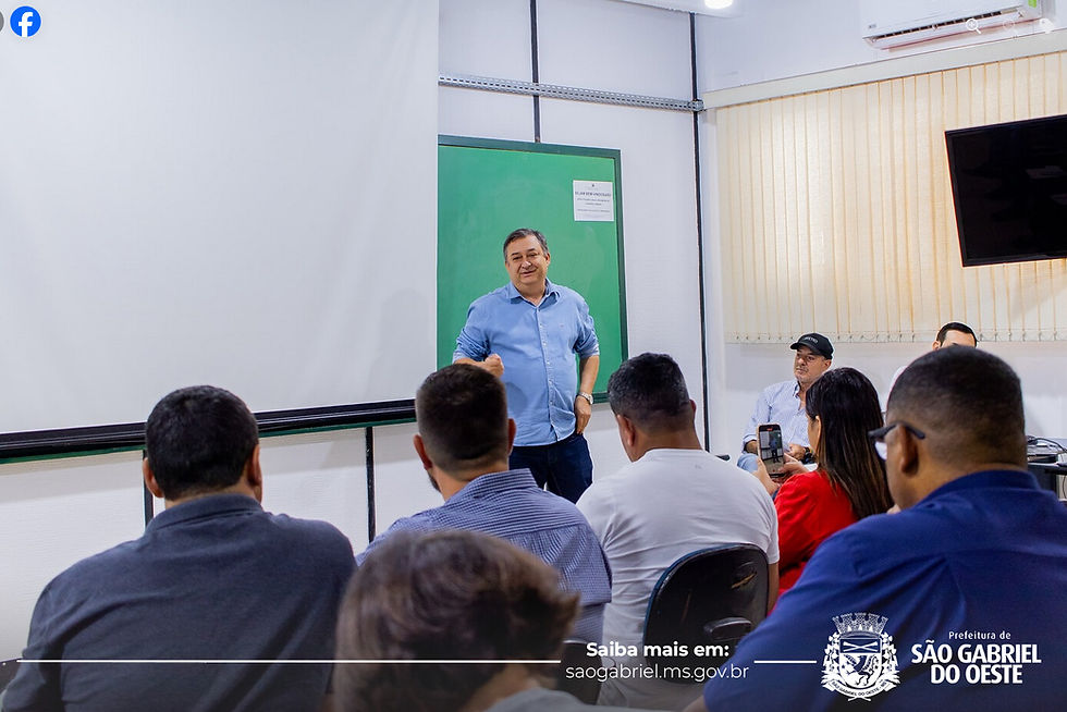 Participei de reunião com o Conselho de Saúde para debater ações que fortalecem políticas públicas em São Gabriel do Oeste