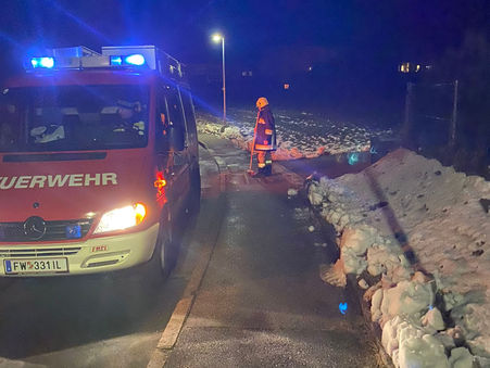 Ausgedehnte Ölspur