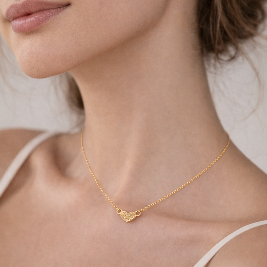 Cœur Doré Délicat | Gold Heart Necklace | Minimalist Gold Plated Chain Necklace