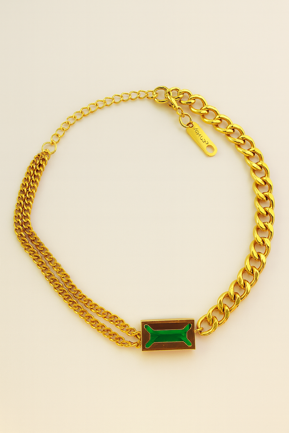 “Émeraude Force” Gold Chain Bracelet | Emerald-Green Rectangle Gem | Chunky Link