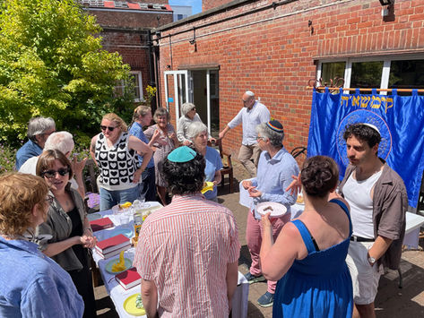 Shabbat service at Norwich Quaker Meeting House