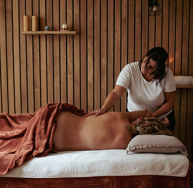 Massage femme enceinte, massage prnatal, massage pendant la grossesse en Savoie , Isre, Chambry , Valgelon La Rochette, Pontcharra, Montmlian, Albertville, Allevard, Chapareillan - Douceur de vie Massage femme enceinte, massage prnatal, massage pendant la grossesse en Savoie , Isre, Chambry , Valgelon La Rochette, Pontcharra, Montmlian, Albertville, Allevard, Chapareillan - Douceur de vie