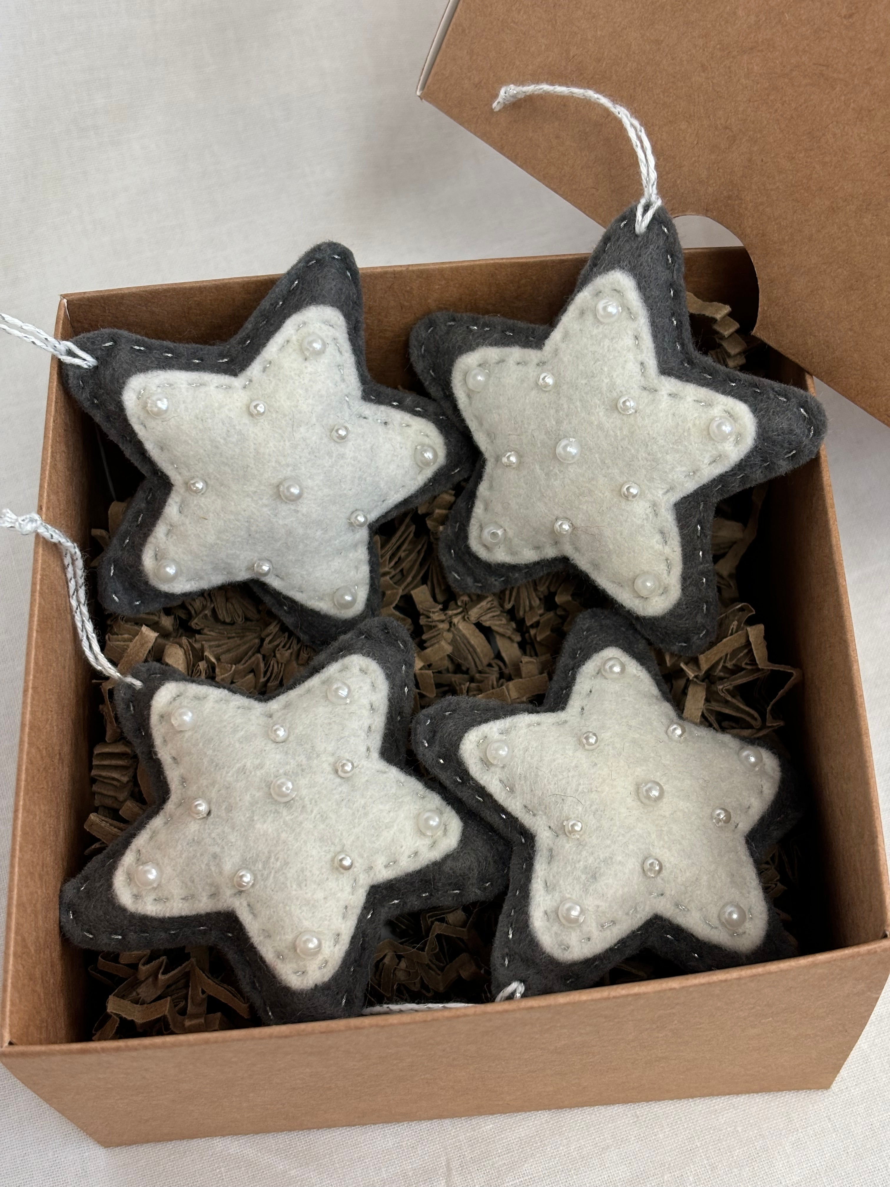 KALĖDINIAI EGLĖS ŽAISLIUKAI - ŽVAIGŽDUTĖS